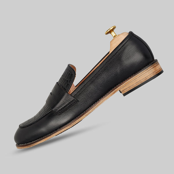 Black Valeria Crocodile Loafers