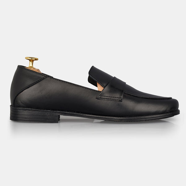 Black Loafer Japanese Style